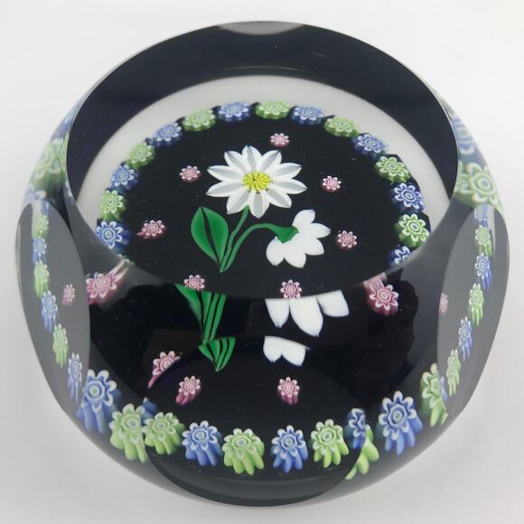 Perthshire 1995D Daisies Lampwork Flower Millefiori Garland Faceted Paperweight - Picture 2 of 16